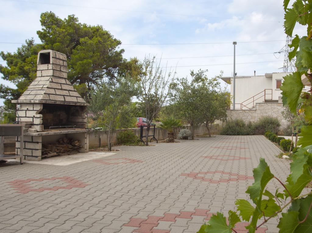 Apartments Damjanovic Макарска Екстериор снимка