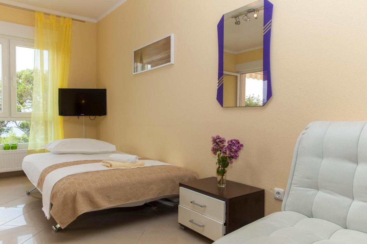 Apartments Damjanovic Макарска Екстериор снимка